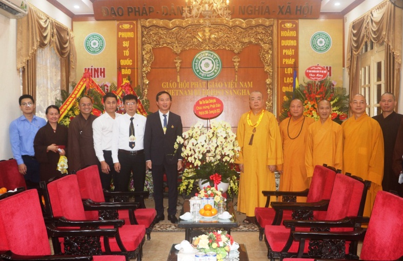 Phó thủ tướng thường trực chính phủ thăm chúc mừng phật đản tại chùa quán sứ