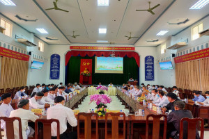 http://cms.btgcp.gov.vn/upload/post/03_06_2022/thumb_dong-thap-lanh-dao-huyen-lai-vung-gap-go-trao-doi-voi-cac-chuc-sac-chuc-viec-4ed3dc7e3326855ddb0217c79488dd91.jpg