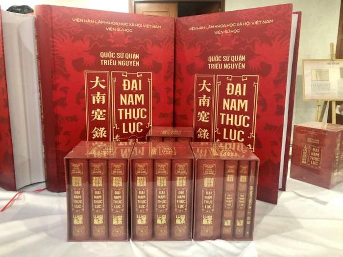 tai-hien-dien-mao-lich-su-hon-300-nam-trieu-nguyen