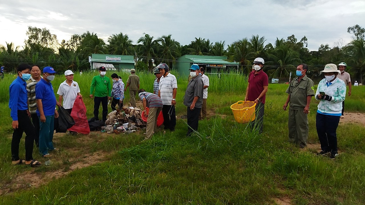 cac-ton-giao-tai-huyen-lap-vo-dong-thap-bao-ve-moi-truong-xanh-sach-dep-va-xay-dung-nong-thon-moi-do-thi-van-minh