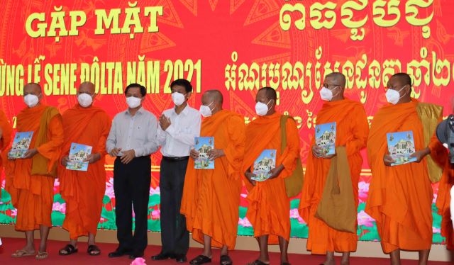 soc-trang-gap-mat-chuc-mung-le-sene-dolta-cua-dong-bao-khmer