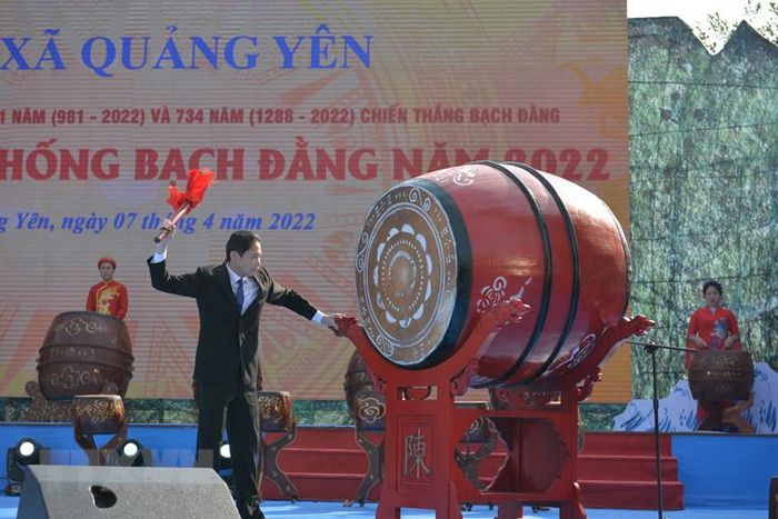 hinh-anh-le-hoi-truyen-thong-bach-dang-nam-2022-tai-quang-ninh
