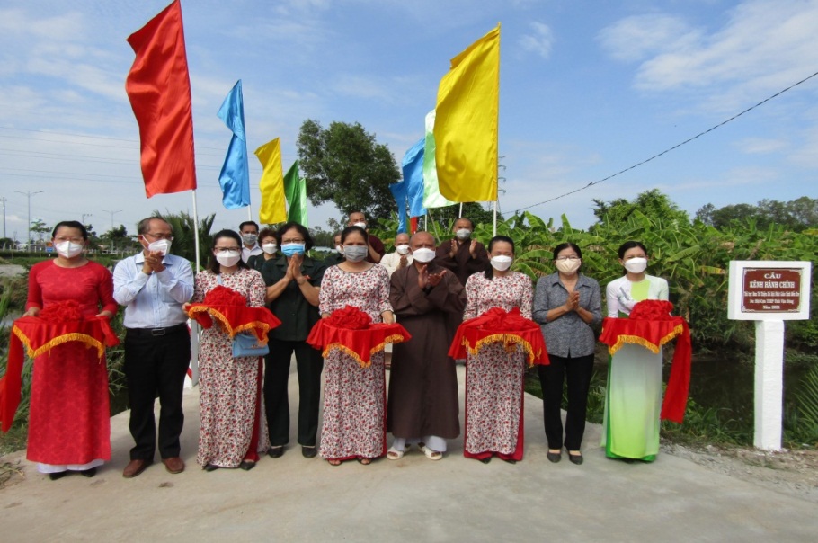 ban-tri-su-phat-giao-tinh-ben-tre-to-chuc-le-khanh-thanh-ban-giao-02-cau-dan-sinh-tai-huyen-ba-tri