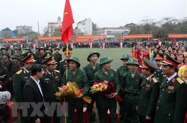 thanh-nien-ton-giao-tren-dia-ban-quan-khu-4-hang-hai-len-duong-nhap-ngu