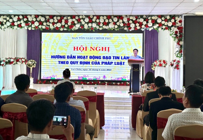 hoi-nghi-huong-dan-hoat-dong-dao-tin-lanh-cho-nhan-su-lanh-dao-hoi-thanh-lien-huu-co-doc-viet-nam