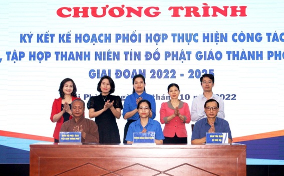 tap-huan-cong-tac-thanh-nien-ton-giao-ky-ket-phoi-hop-thuc-hien-cong-tac-doan-ket-tap-hop-thanh-nien-tin-do-phat-giao-tp-hai-phong-giai-doan-2022-2025