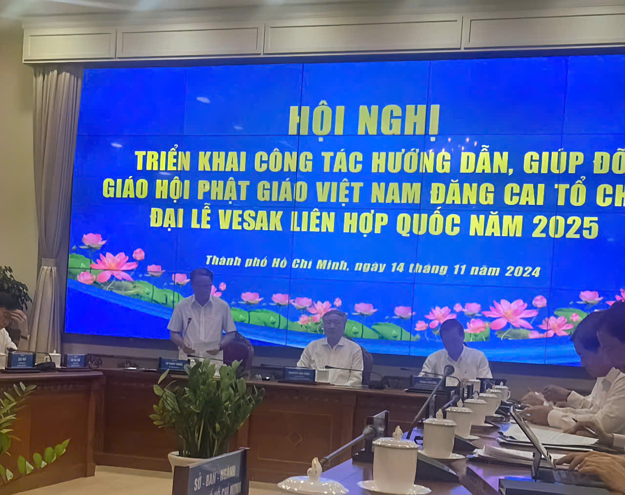 hoi-nghi-trien-khai-cong-tac-huong-dan-giup-do-giao-hoi-phat-giao-viet-nam-dang-cai-to-chuc-dai-le-vesak-lien-hop-quoc-nam-2025-tai-viet-nam