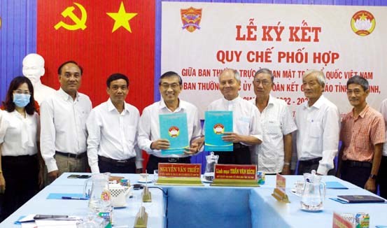 uy-ban-mttq-viet-nam-tinh-tra-vinh-cau-noi-cac-to-chuc-ton-giao-voi-xa-hoi