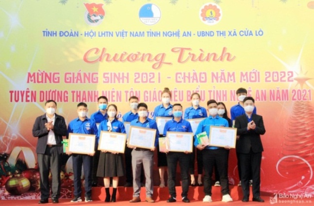 tuyen-duong-17-dien-hinh-thanh-nien-ton-giao-tieu-bieu-nam-2021-o-nghe-an