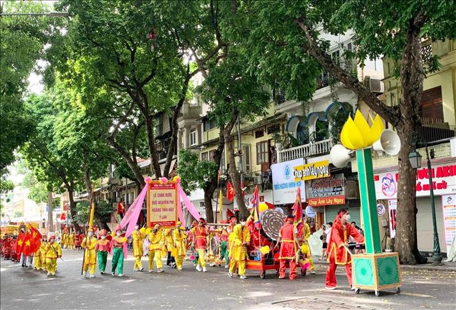 tuong-nho-cong-lao-cua-nguyen-phi-hoang-thai-hau-y-lan