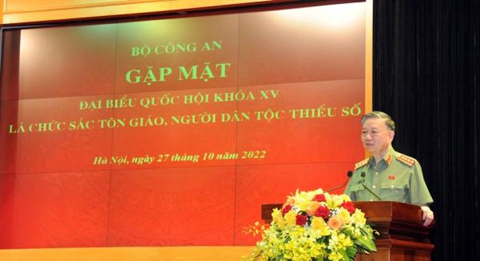 bo-cong-an-gap-mat-cac-dai-bieu-quoc-hoi-khoa-xv-la-chuc-sac-ton-giao-nguoi-dan-toc-thieu-so